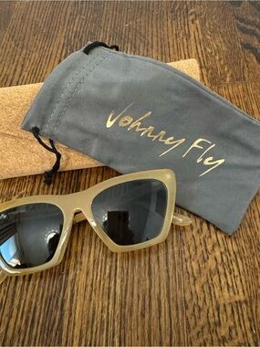 Women's Cat-Eye Sunglasses in Olive Green